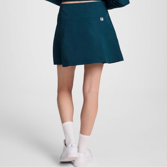 🎾 NWT Champion Women’s Pleated Skort – Teal, Tagged Size 10 (Fits Like 6–8) 🎾 - Picture 2 of 12
